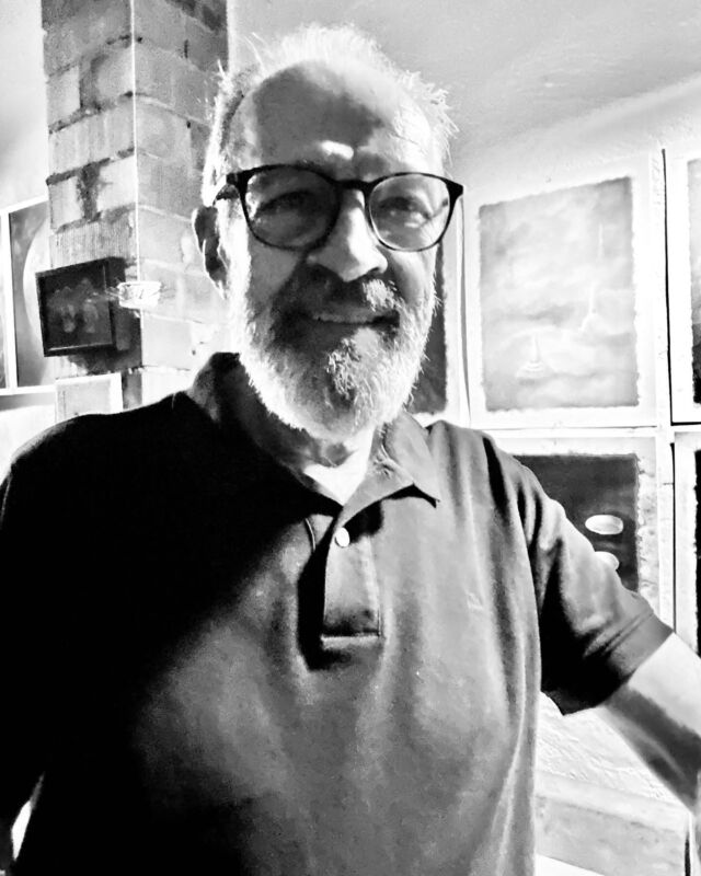 Visitant el taller de @pereespanolbosch al carrer d’en talavera 
Lectures pintades i retrats que ens interpelen 
👤

#tallersobertstgn #art #portrait #painting #faces #mistery #spirits
